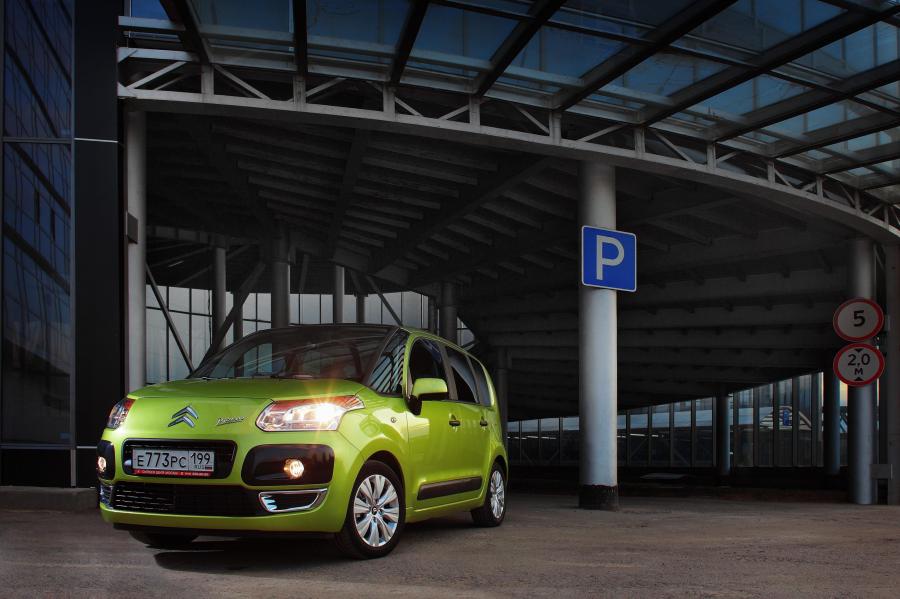  Citroen C3 Picasso 2009 года  (фото 142 из 242)